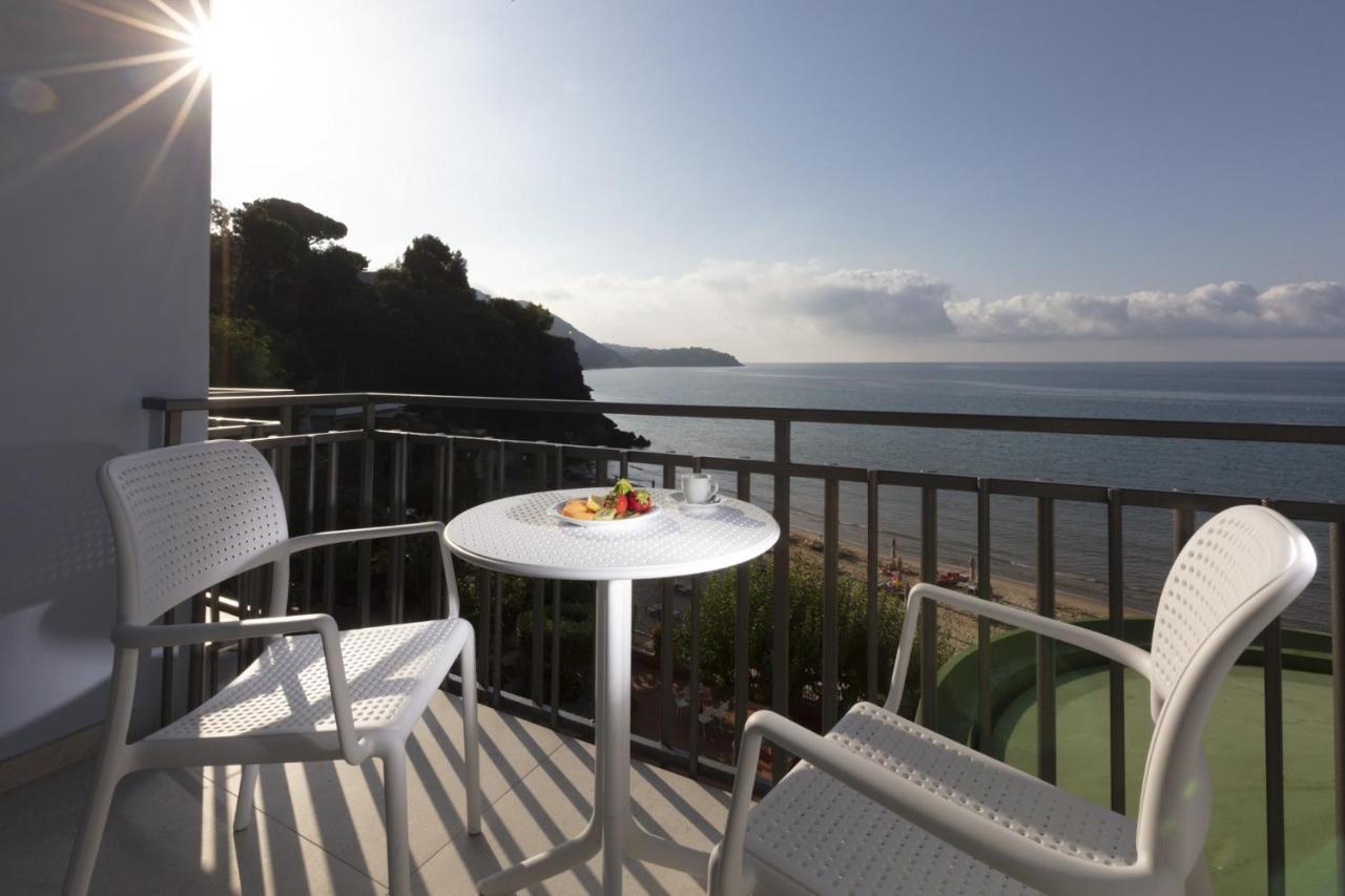 Summit Hotel Gaeta Esterno foto
