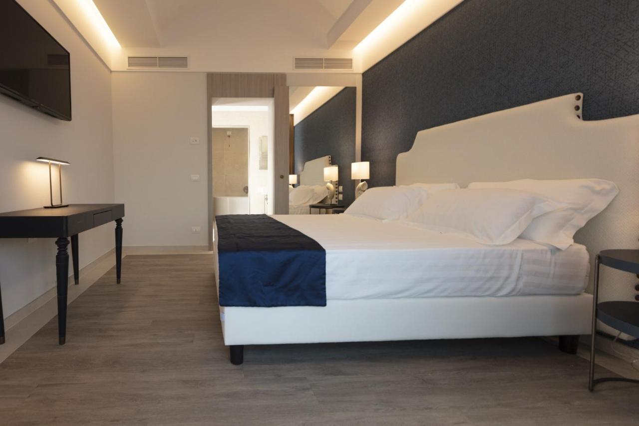 Summit Hotel Gaeta Esterno foto