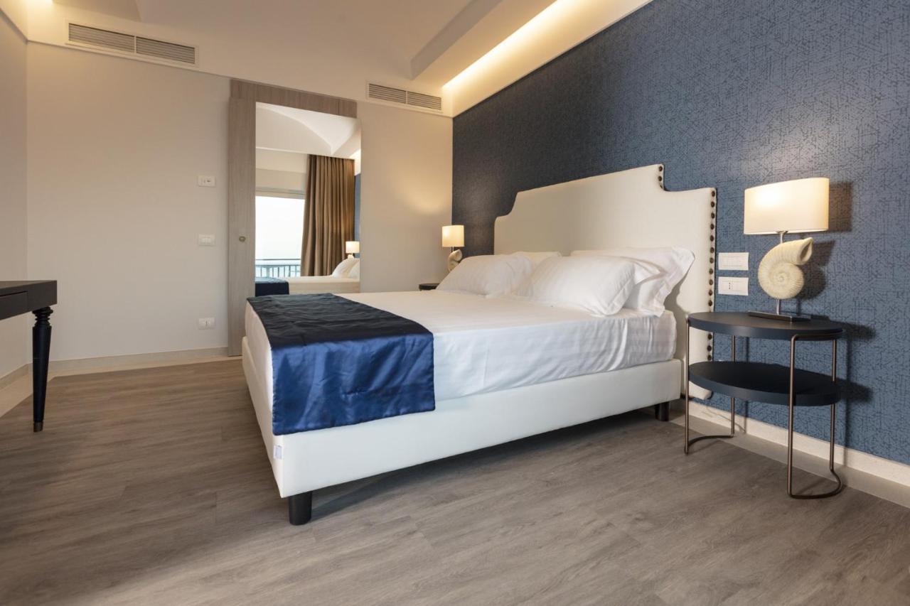 Summit Hotel Gaeta Esterno foto
