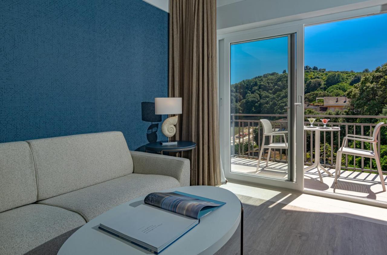 Summit Hotel Gaeta Esterno foto