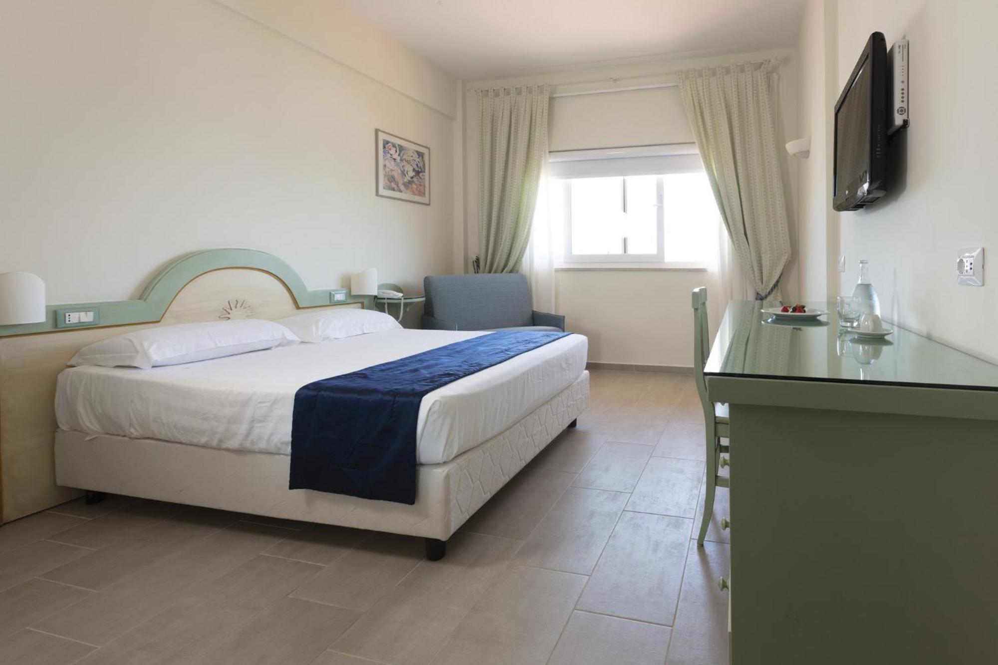 Summit Hotel Gaeta Esterno foto